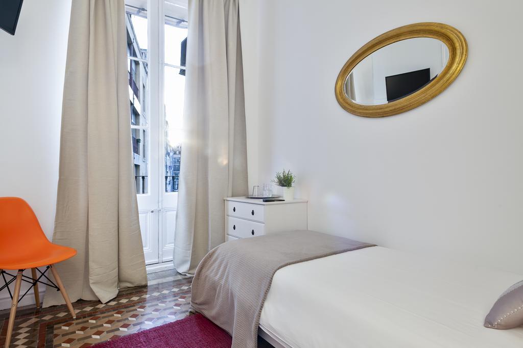 Plaza Catalunya Guest House Барселона Номер фото